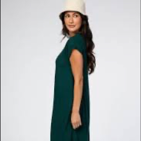 Dress size XL STRIPED/ Green color  Ribbed Curved Hem Midi Dress new wit… - Picture 9 of 9